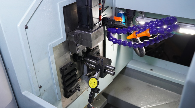 2pcs live tool on Y axis/8pcs turning tool/3 pcs front drilling tool