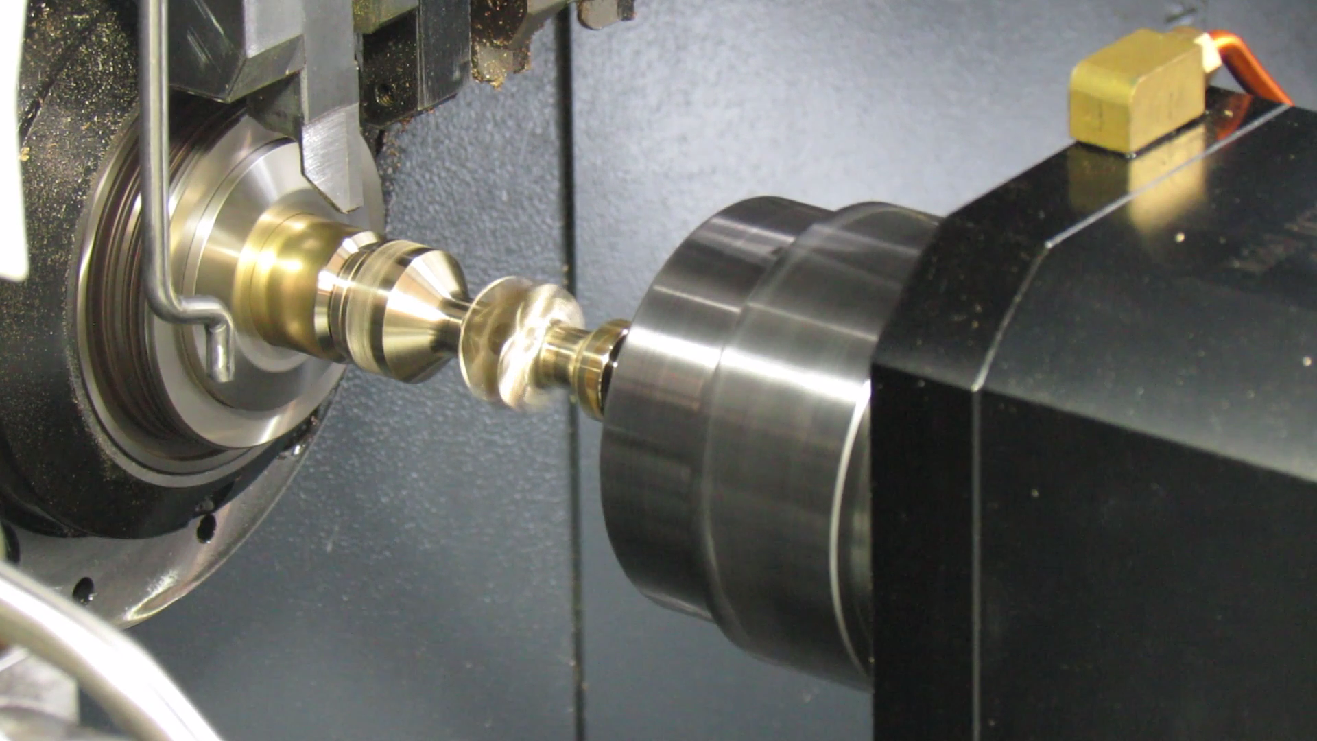 Sub-spindle butt joint workpiece with main spindle