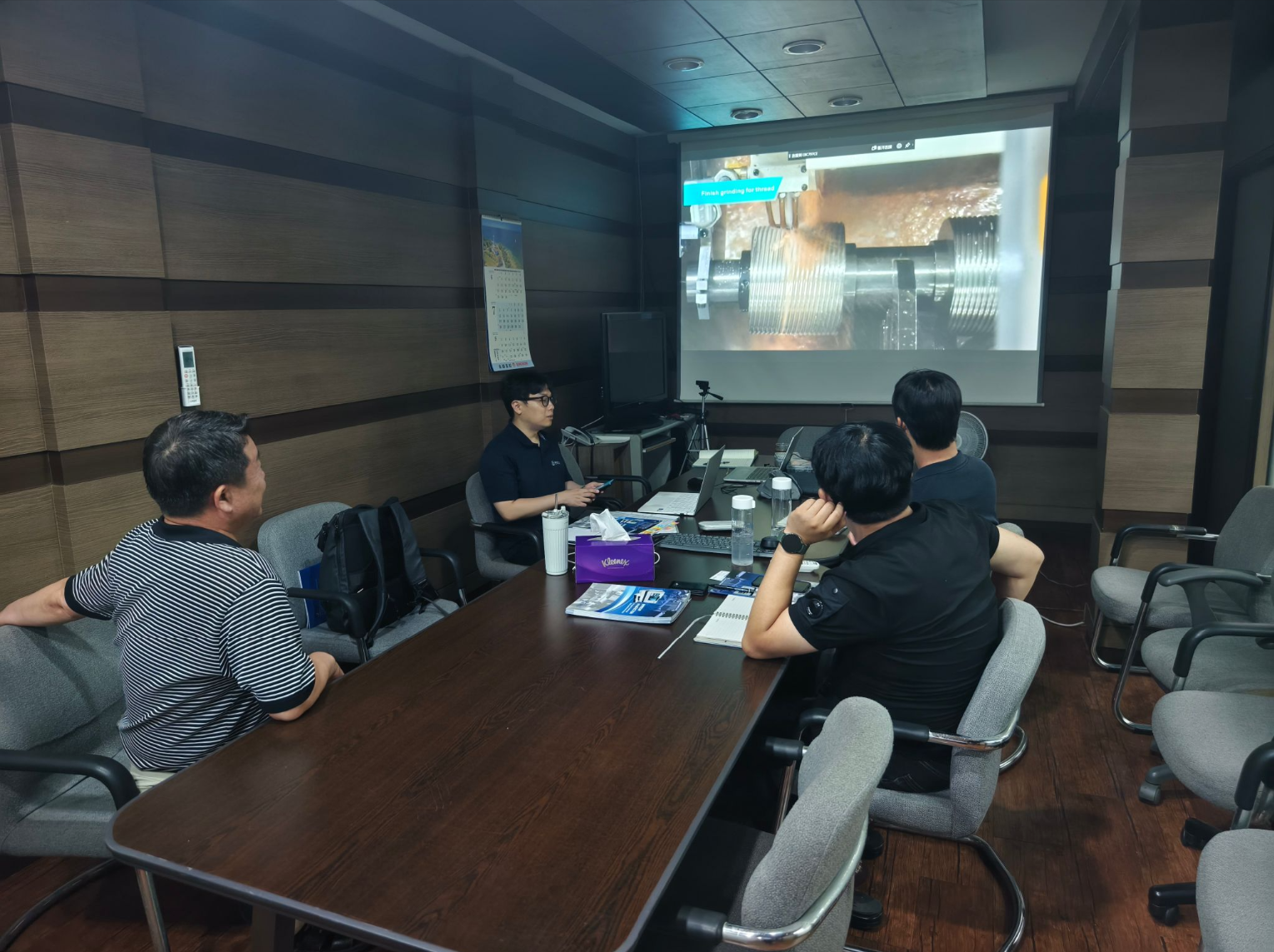 Joint technical seminar on CNC thread and profile grinding process